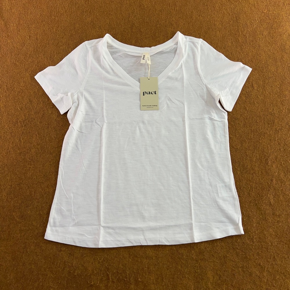 Pact Womens Medium White Featherweight Slub Organic Cotton V-Neck Tee NWT